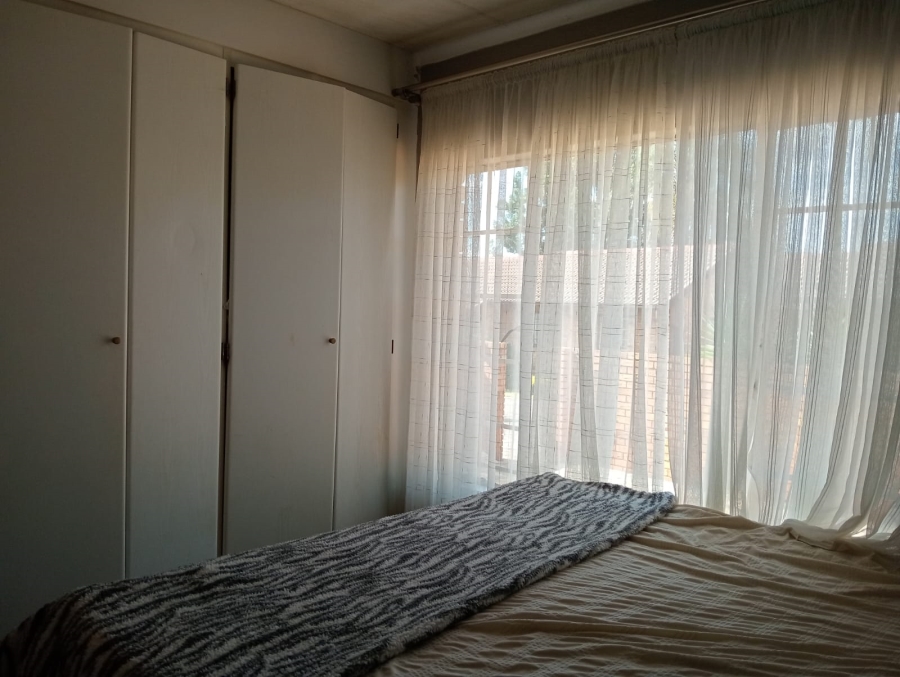 3 Bedroom Property for Sale in Safari Gardens North West